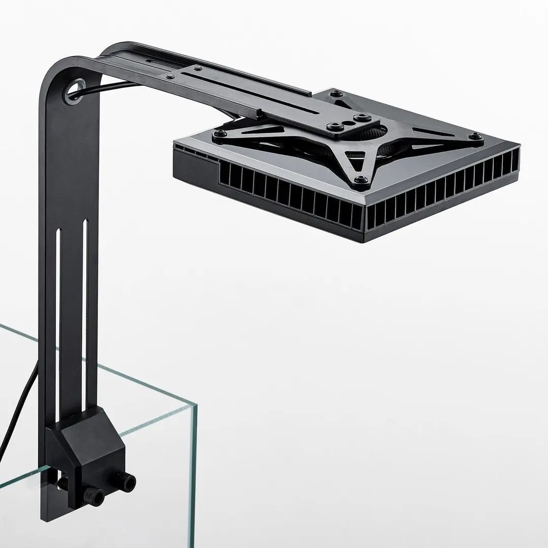 Chihiros Saltwater Nova 1 LED Light - Image 6